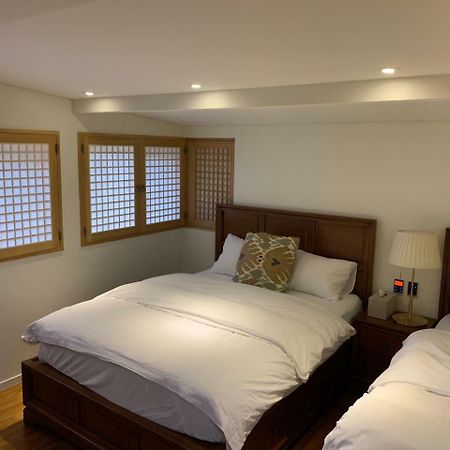 Kasan Tobang Hostel ซอกวีโพ ภายนอก รูปภาพ