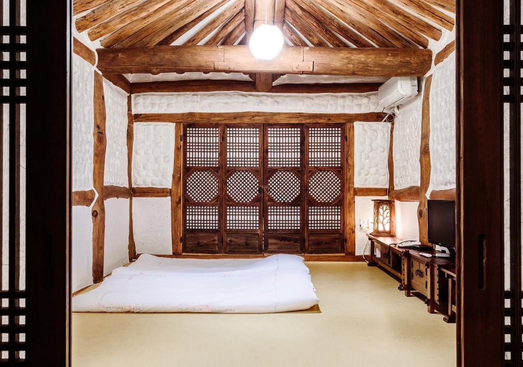 Kasan Tobang Hostel ซอกวีโพ ภายนอก รูปภาพ