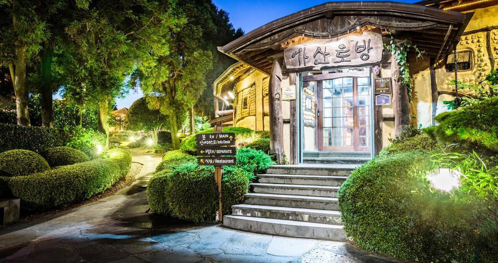Kasan Tobang Hostel ซอกวีโพ ภายนอก รูปภาพ
