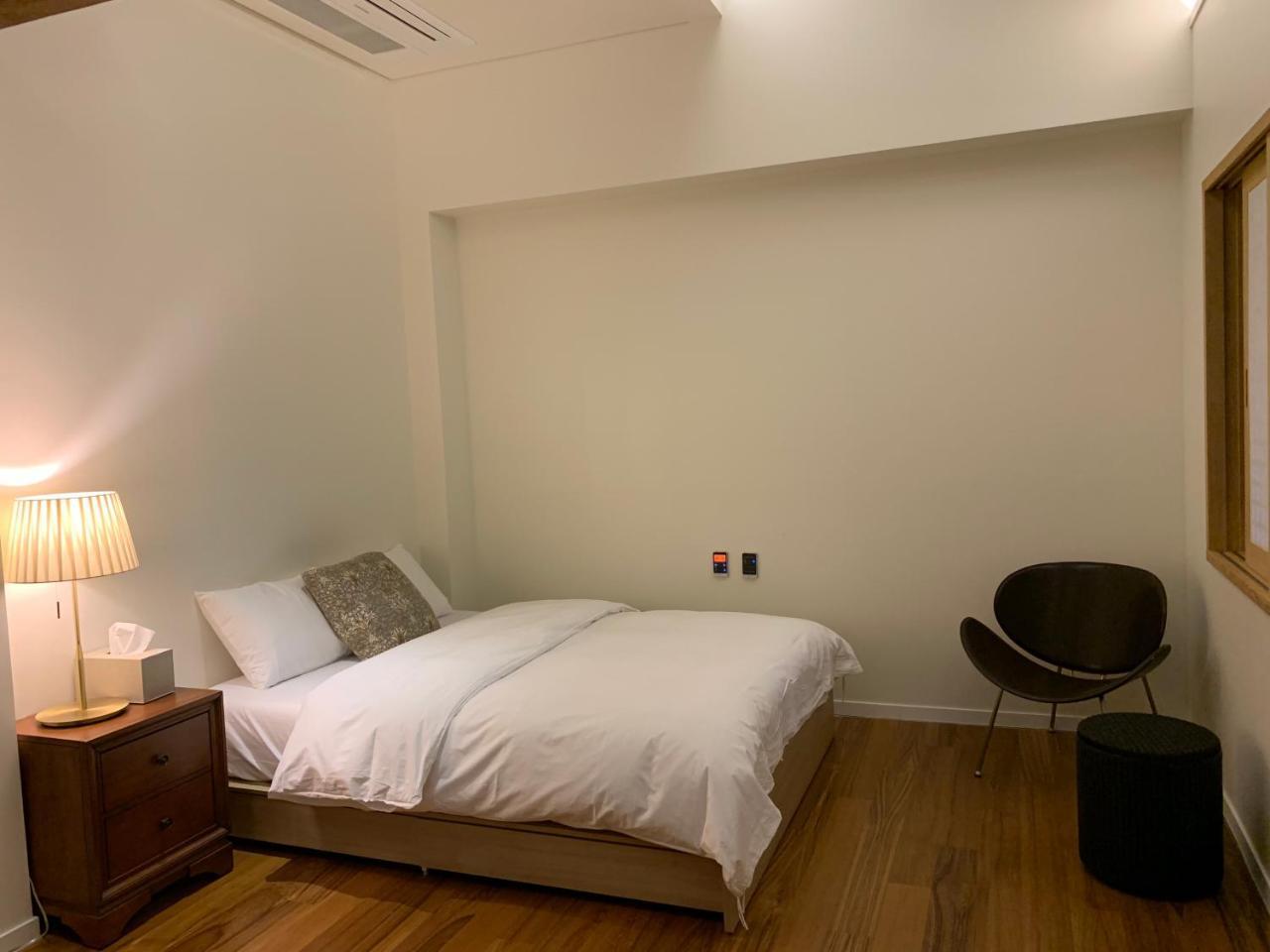 Kasan Tobang Hostel ซอกวีโพ ภายนอก รูปภาพ